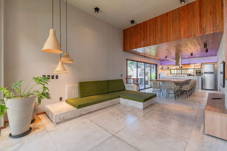 Basic Chalet | Interior