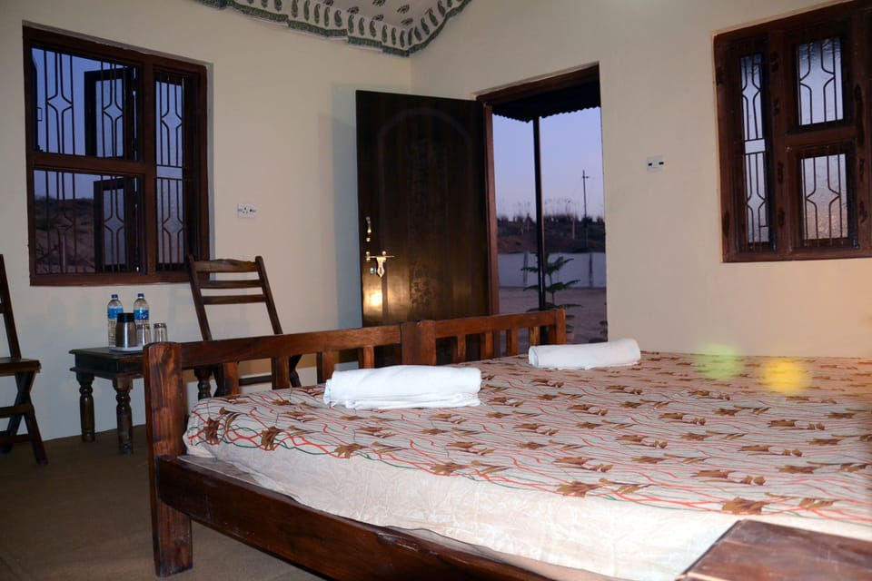 Deluxe Cottage, 1 Bedroom, Non Smoking | Desk, soundproofing, rollaway beds (surcharge)