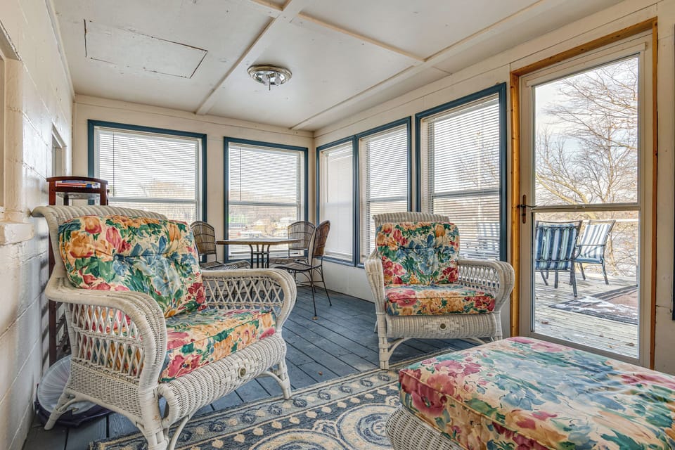 Shared Sunroom