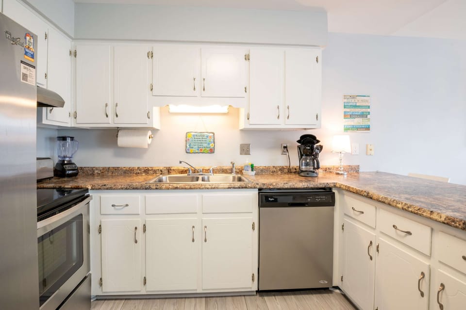 Left Side Kitchen 