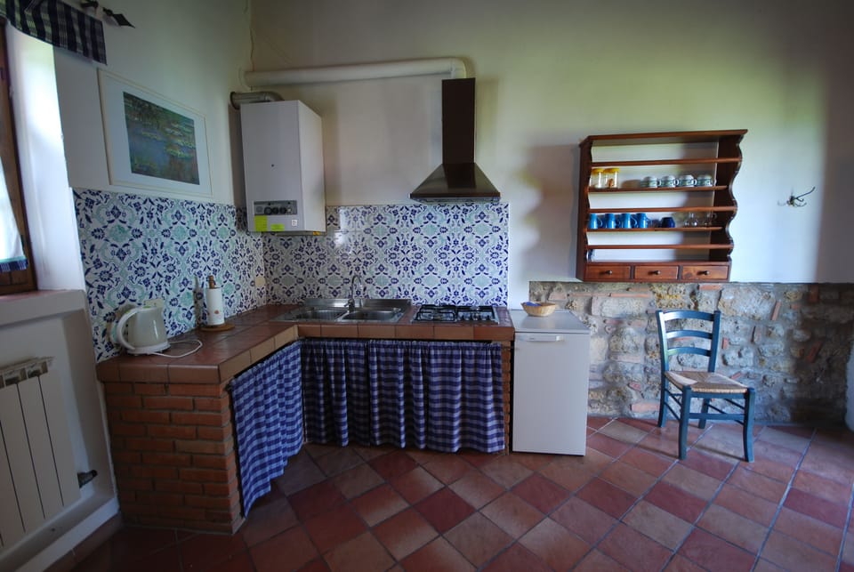 Apartment, 1 Bedroom (3 pax) | Bathroom | Shower, hair dryer, bidet, towels