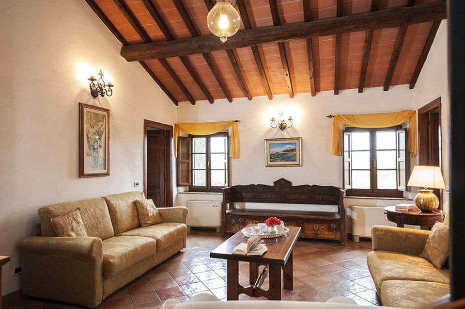 Apartment, 3 Bedrooms | Cribs (free), WiFi (free), bed sheets