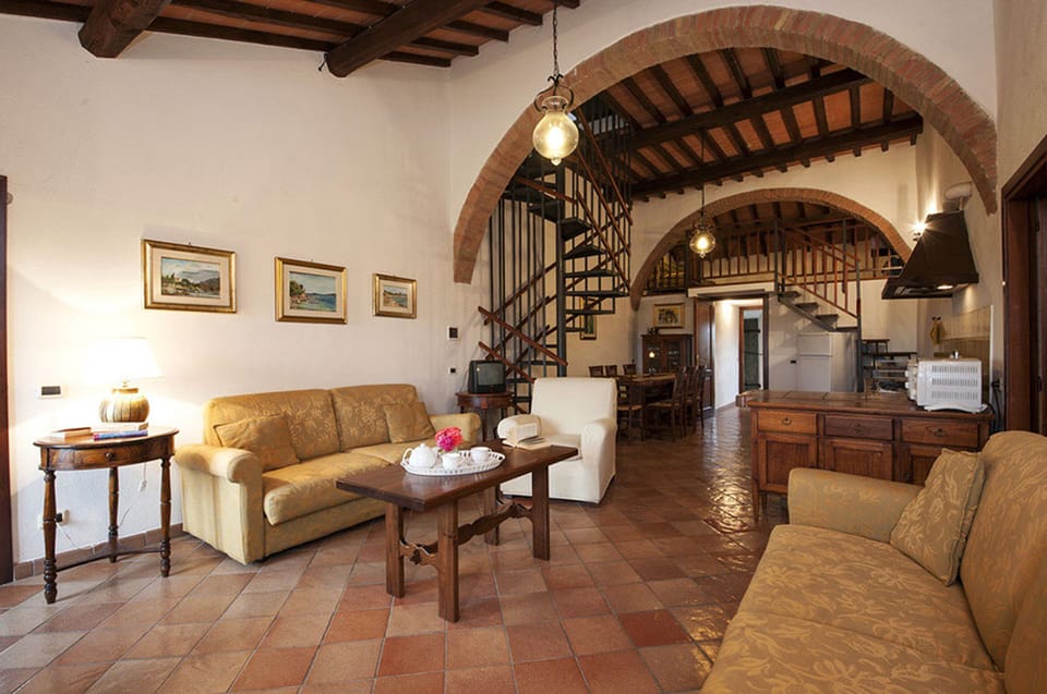 Apartment, 3 Bedrooms | Cribs (free), WiFi (free), bed sheets