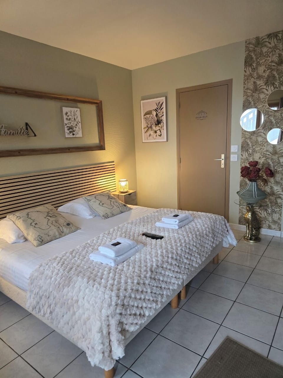 Triple room (1 double and 1 single bed) | Premium bedding, minibar, in-room safe, soundproofing