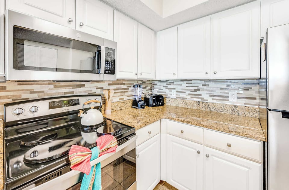 Fully Equipped Kitchen for Your Stay

