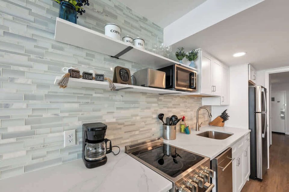 Large Kitchen Area
