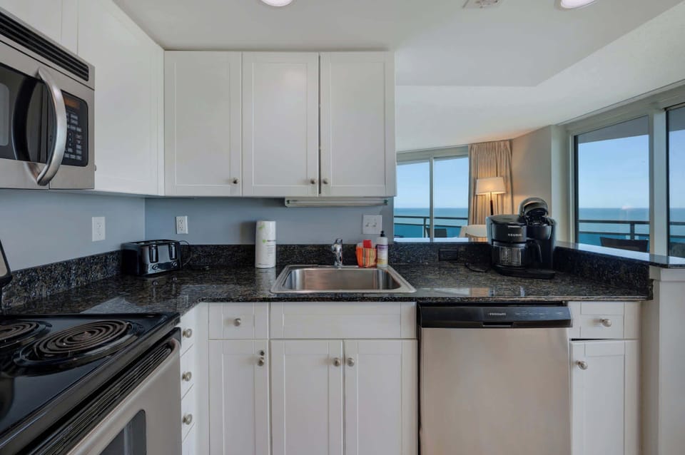 Fully Equipped Kitchen for Your Stay
