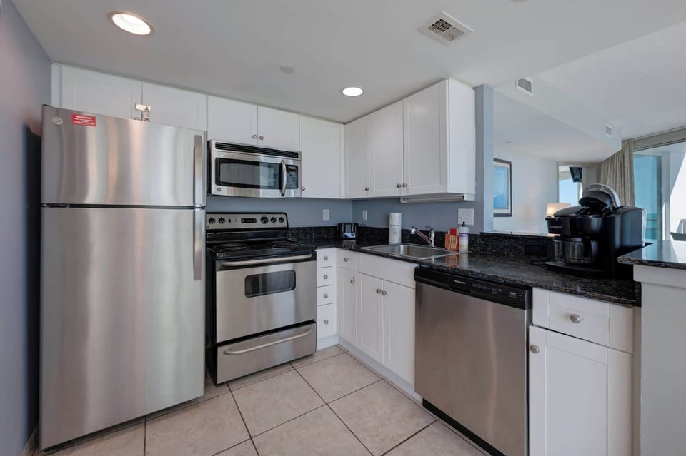 Fully Equipped Kitchen for Your Stay
