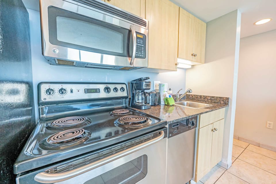 Large Kitchen Area
