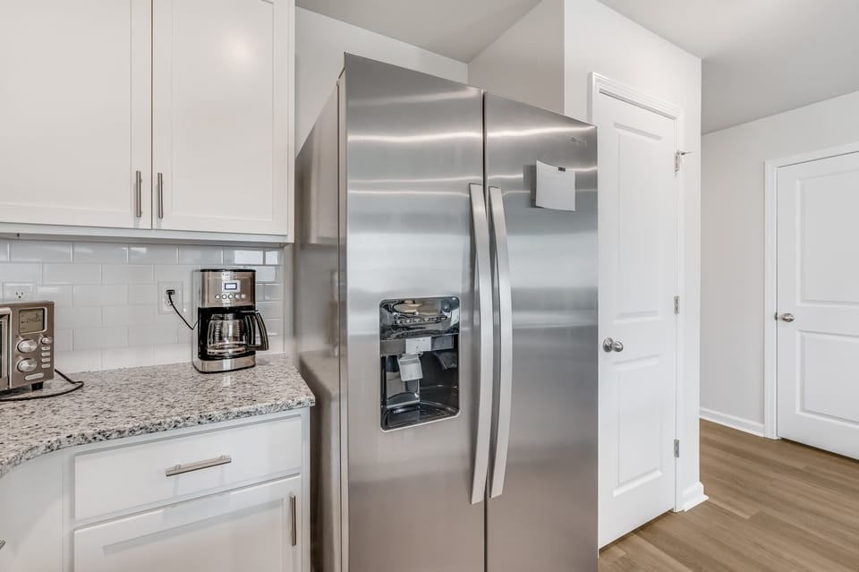 Large Kitchen Area
