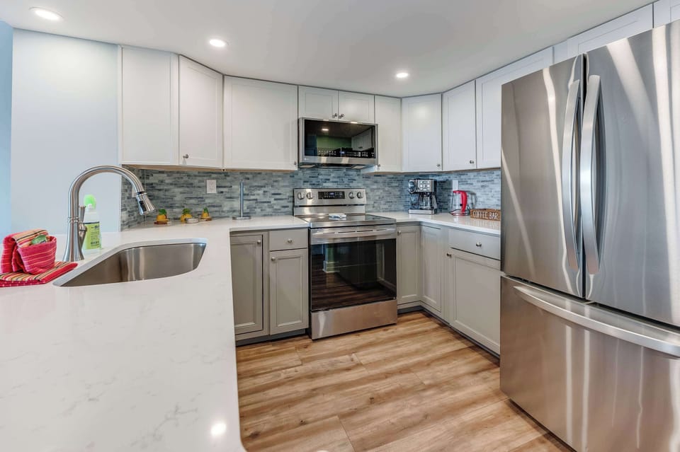 Large Kitchen Area
