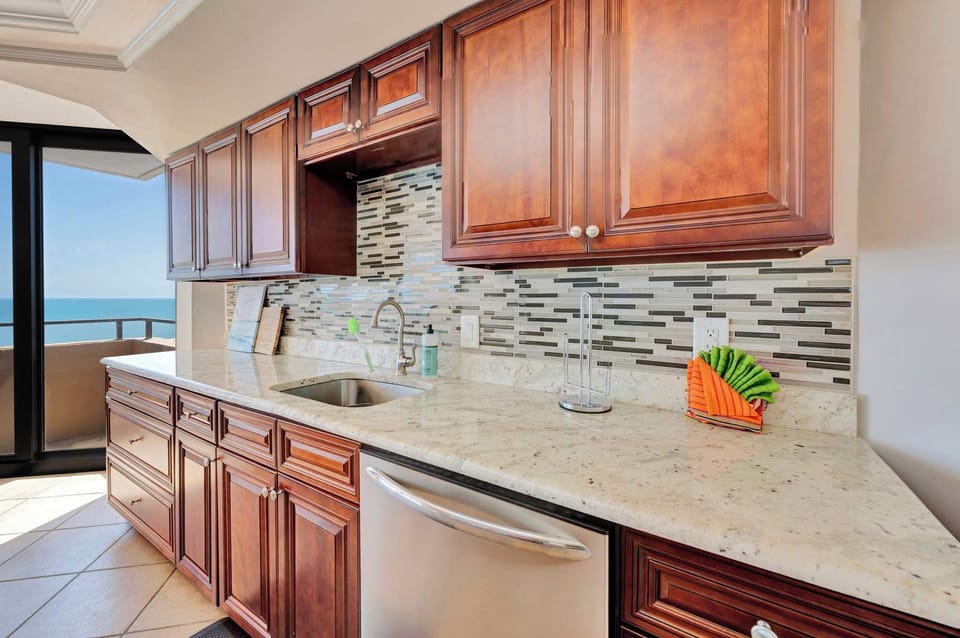 Fully Equipped Kitchen for Your Stay
