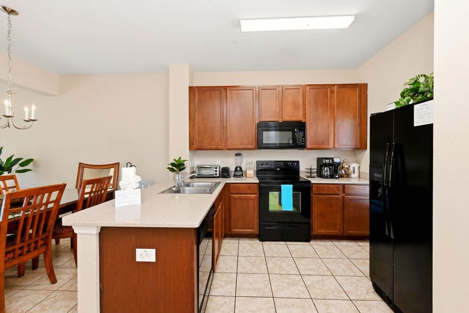 Modern appliances make vacation cooking simple and stress-free.