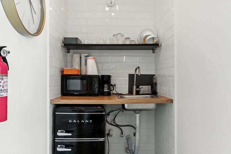 kitchenette Area