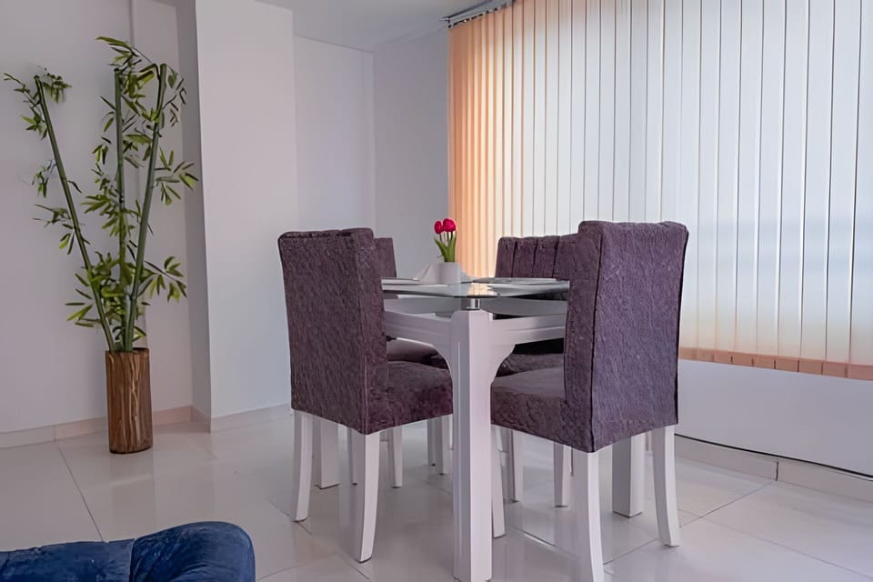 Apartment | Dining