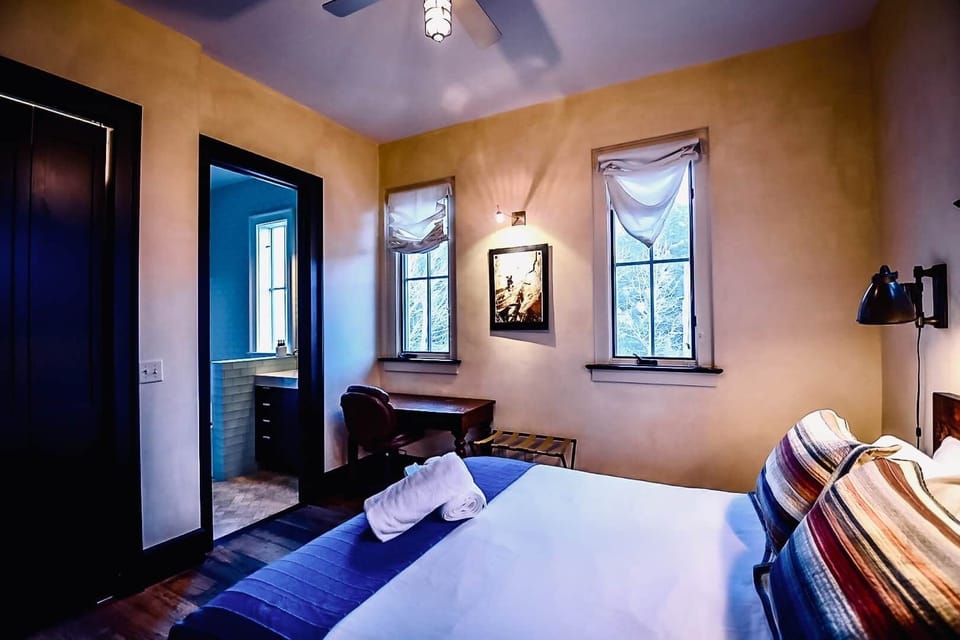 Penthouse bedroom 2