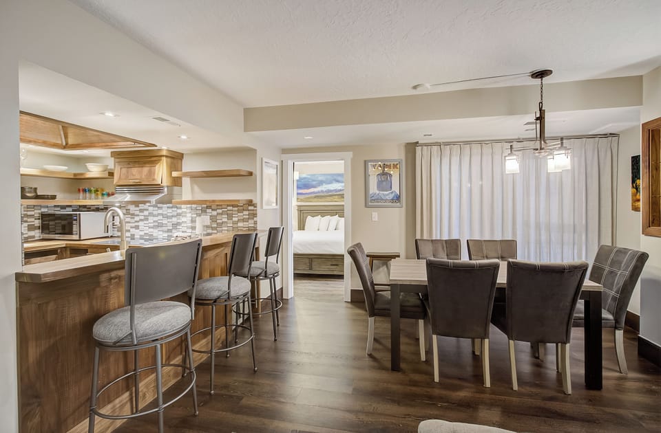 Dining / Kitchen