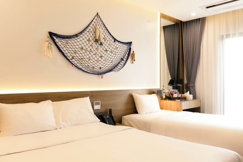 Deluxe Twin Room, City View | City view