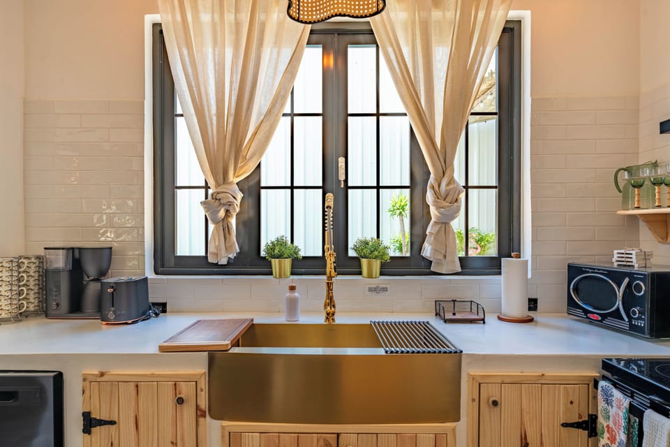 Luxury Villa | Private kitchen | Coffee/tea maker, electric kettle