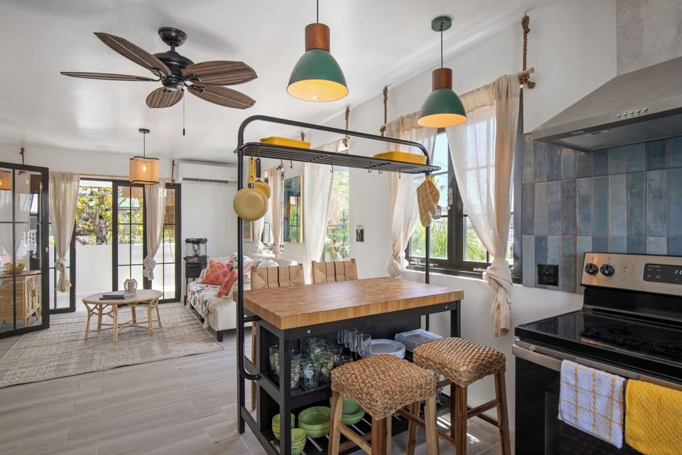 Luxury Villa, City View | Private kitchen | Coffee/tea maker, electric kettle