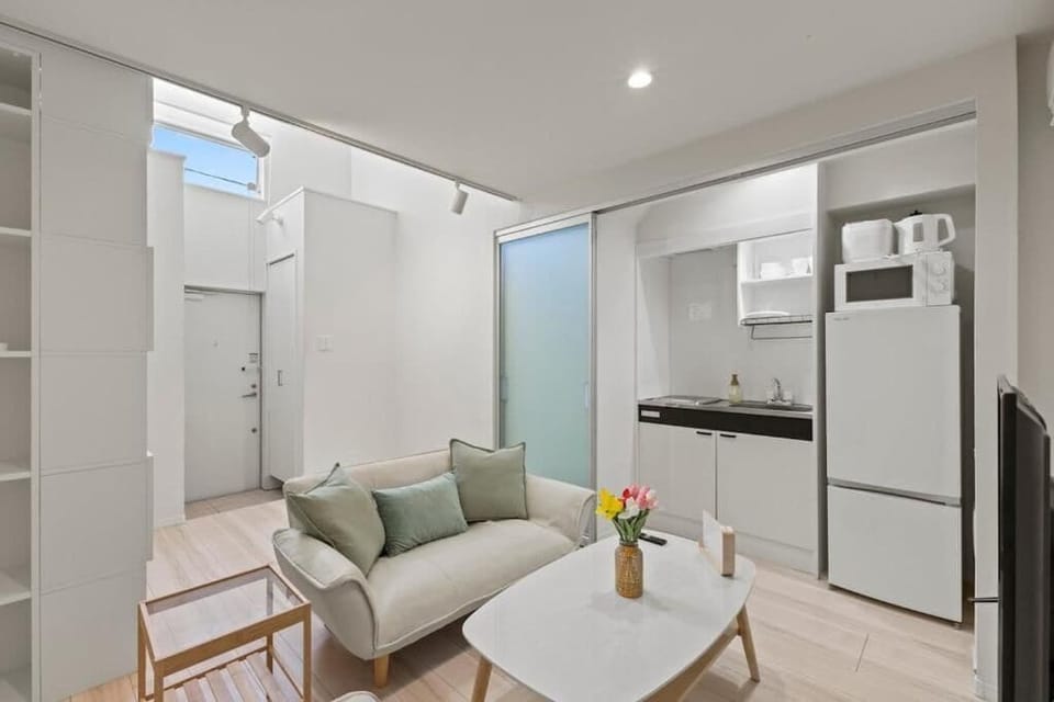 Apartment, 1 Bedroom, Non Smoking, Private Bathroom | Blackout drapes, iron/ironing board, free WiFi, bed sheets