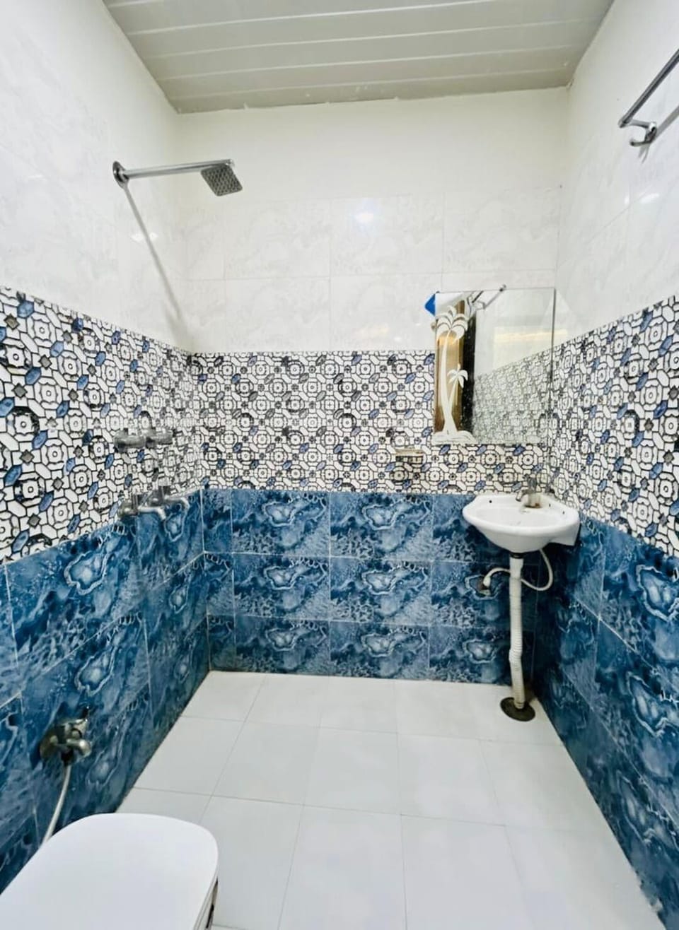 Deluxe Room, Air conditioning | Bathroom | Towels