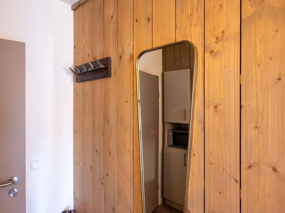 Elite Apartment, 1 Bedroom | 5 bedrooms