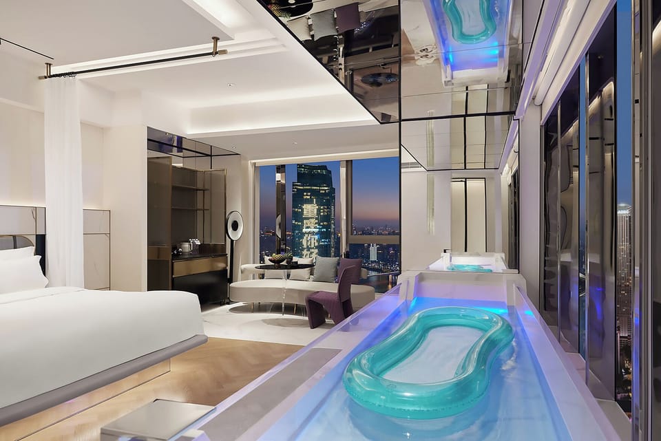 270° River View Suite with Raffles Crystal Corridor View (3m Private Hot Tub) | Down comforters, in-room safe, blackout drapes, soundproofing