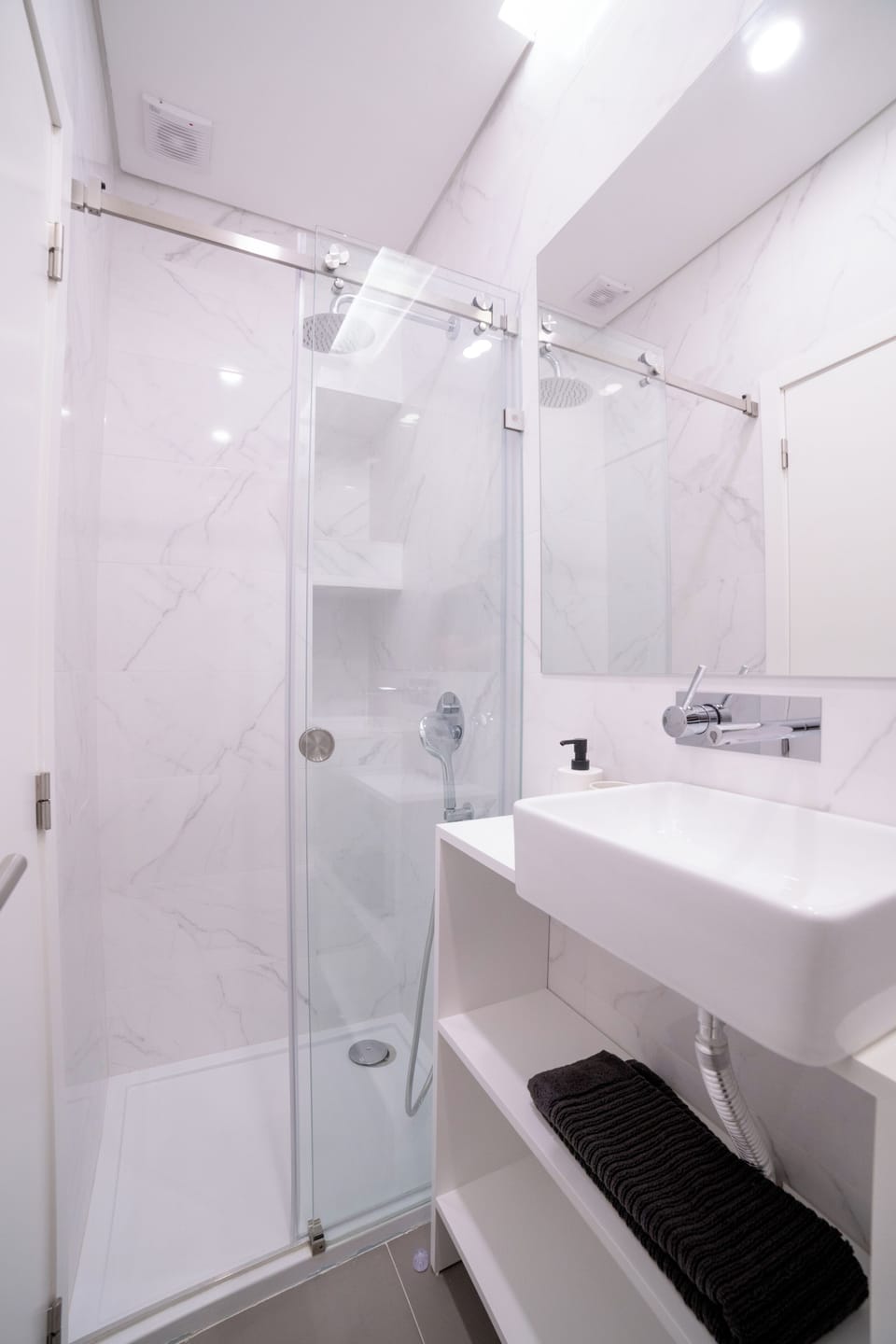Casimiro Freire Apartment in Lisbon