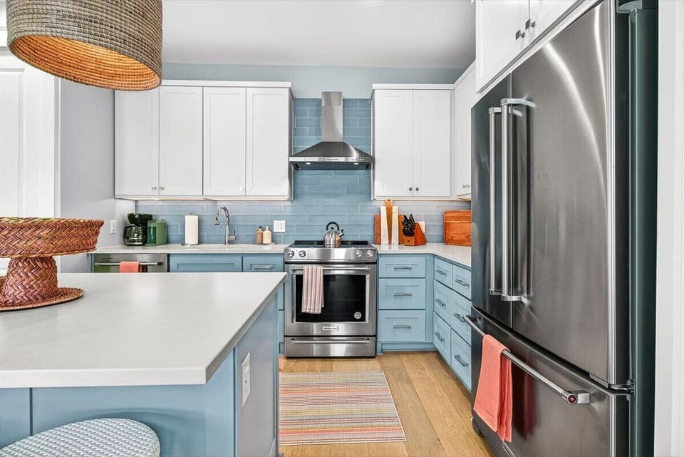 Kitchen, 1st Floor