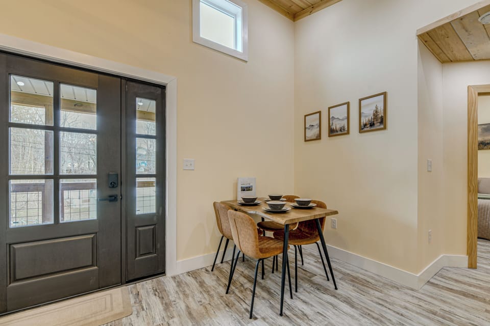 House (2 Bedrooms) | Interior
