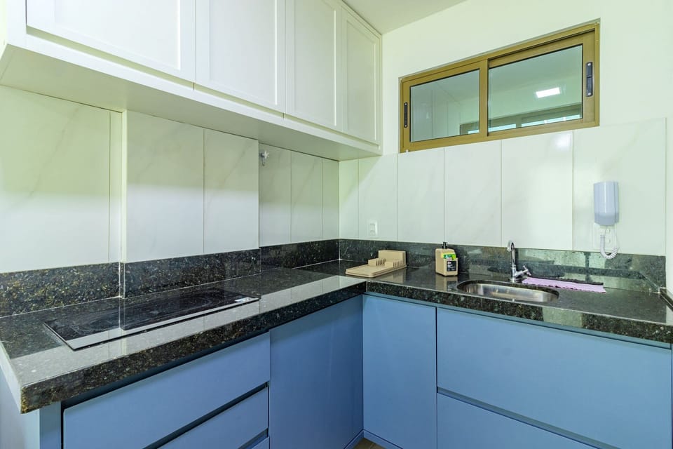 Basic Apartment | Private kitchen