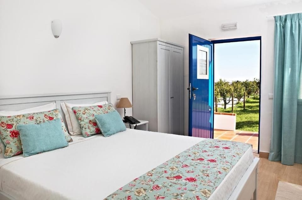 Standard Double Room, Garden View | Free WiFi