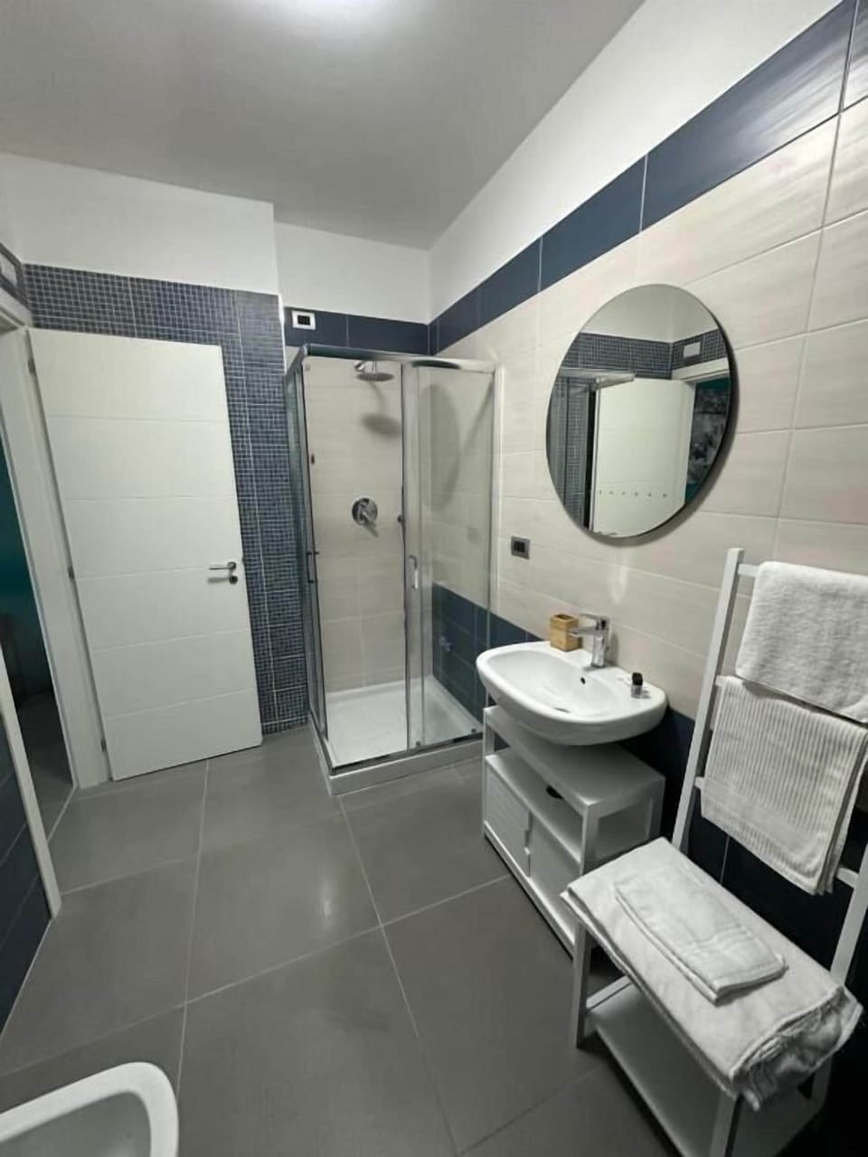 Deluxe Double Room, Balcony, Mountain View | Bathroom