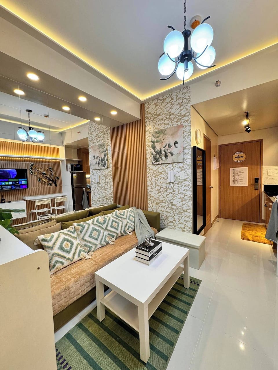 Condo, 1 Bedroom, Accessible, Balcony | Living area
