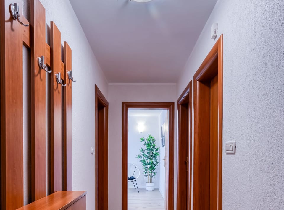 Apartment (OneBedroom Apartment with parking) | Interior