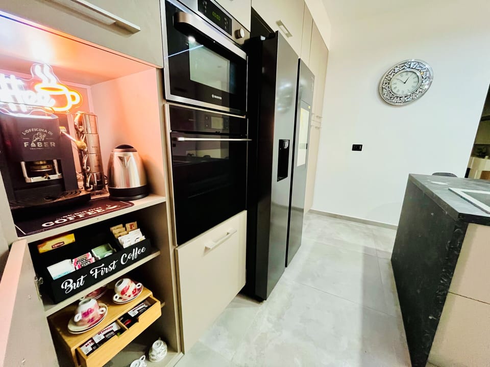 Shared fridge, microwave, stovetop, espresso maker