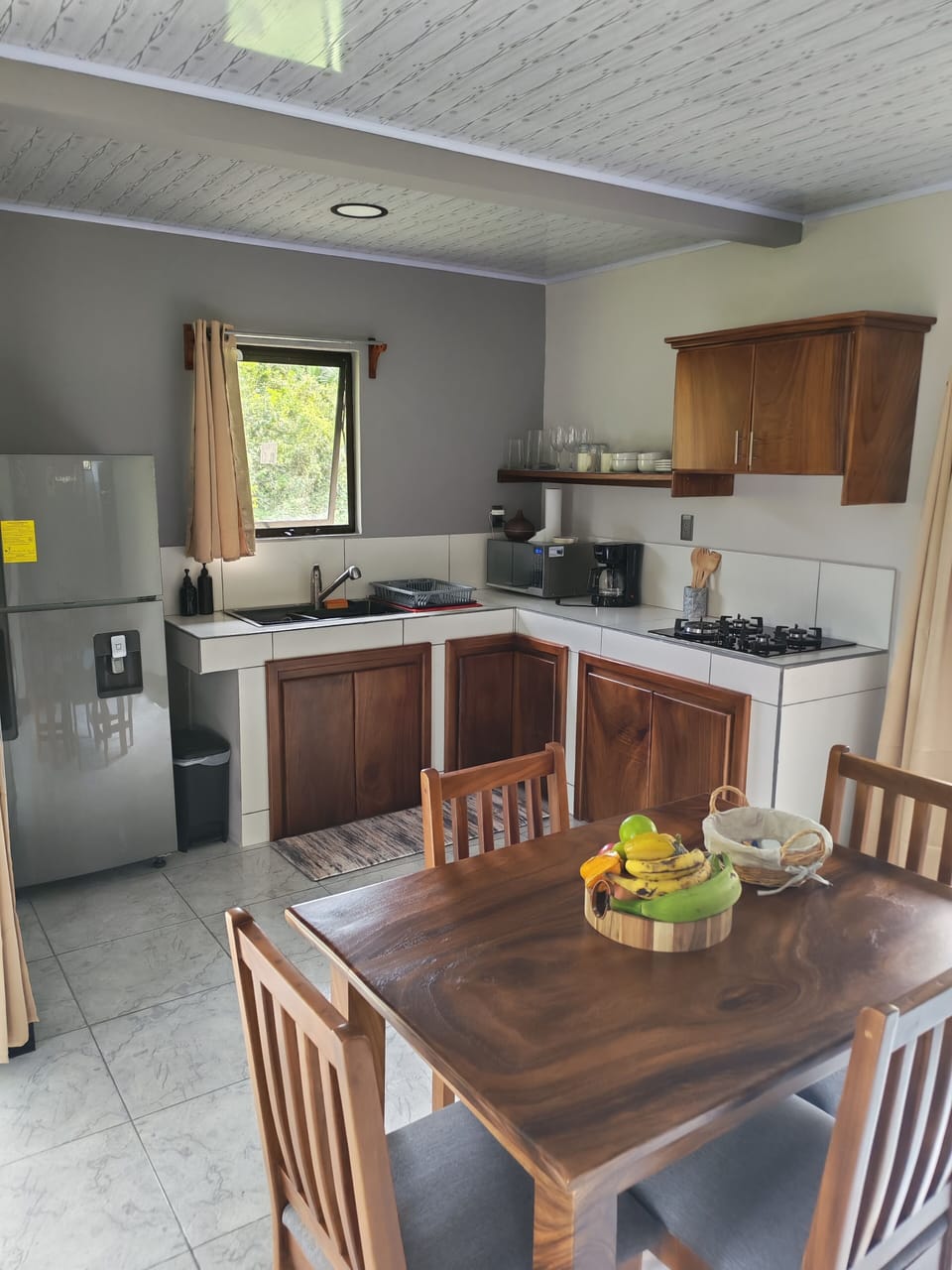Basic Quadruple Room, Mountain View | Private kitchen | Fridge, microwave, stovetop, toaster