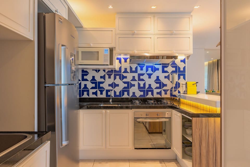 Basic Apartment | Private kitchen | Cookware/dishes/utensils