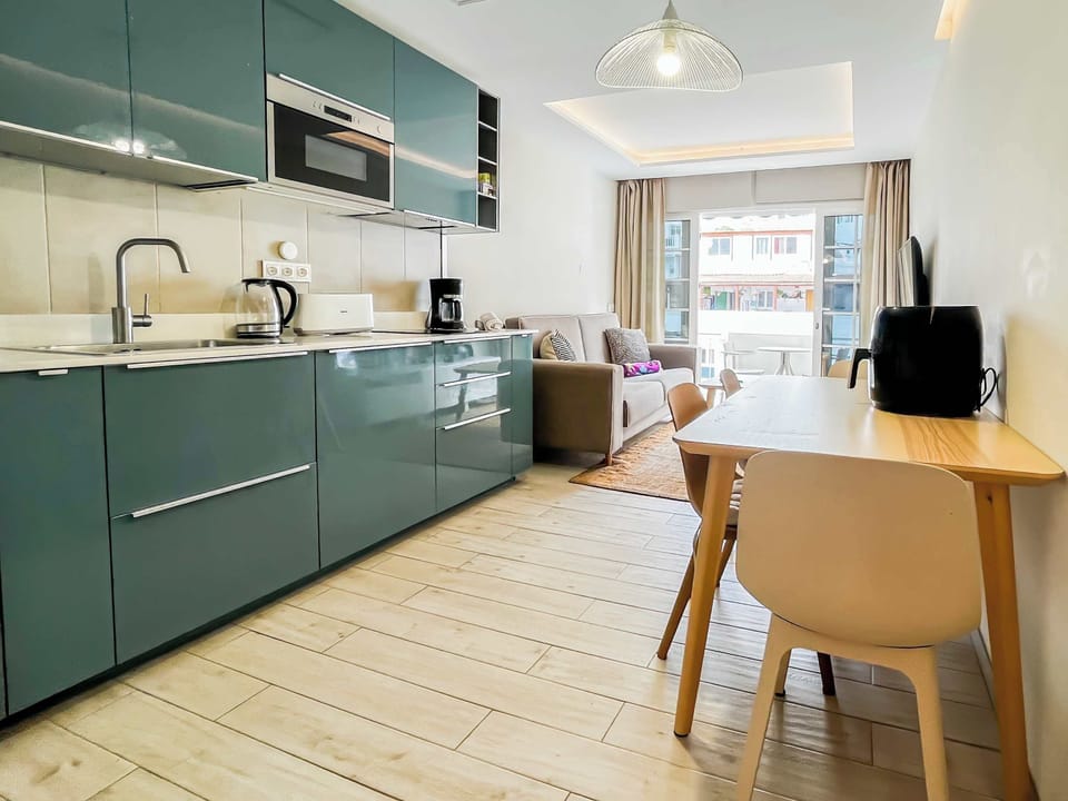 Modern kitchen