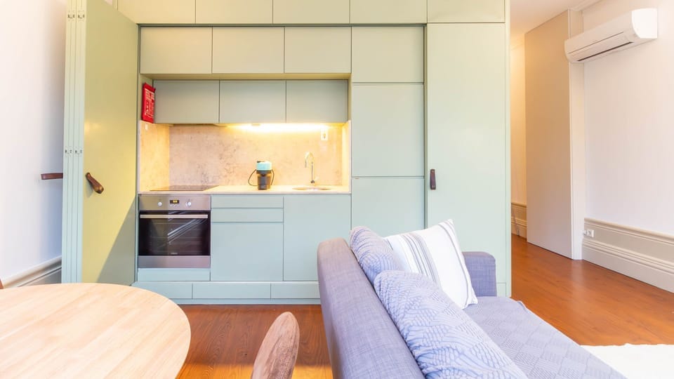 Bright, airy kitchenette with sleek appliances for a smooth cooking experience.
#FunctionalDesign #ModernLiving