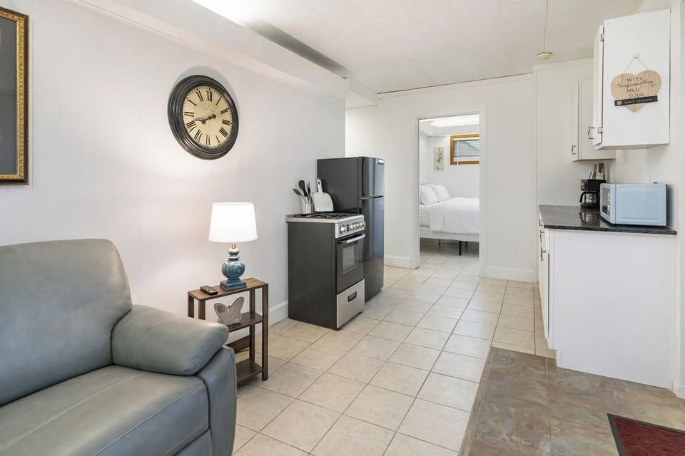 Apartment (2 Bedrooms) | Front of property