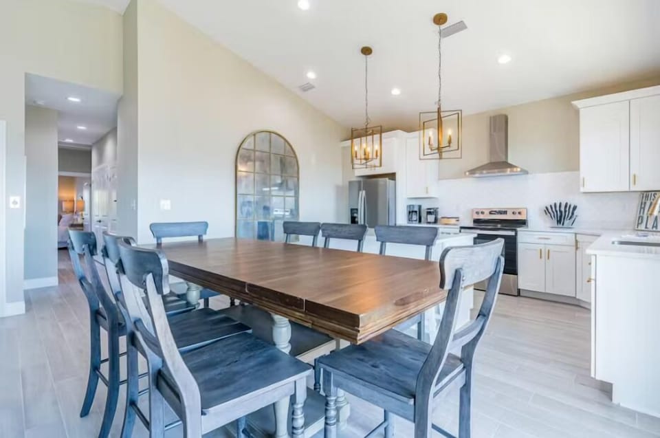 House, Multiple Beds (Sandy Pines) | Dining