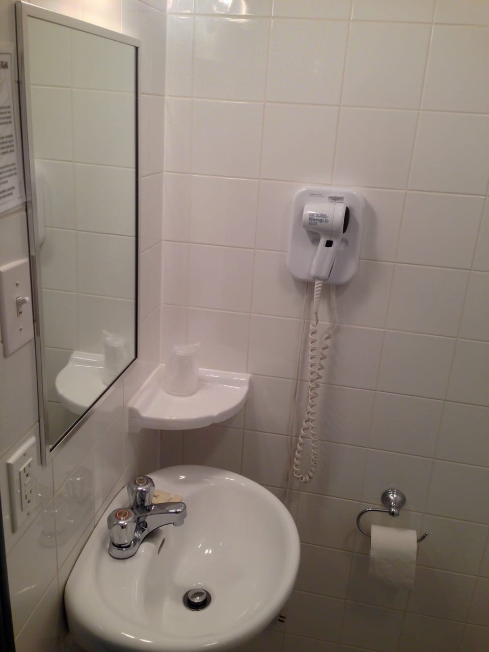 Double Room, Private Bathroom | Bathroom | Free toiletries, hair dryer, towels