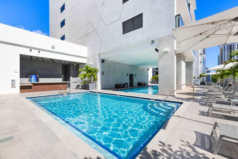 swimming pool