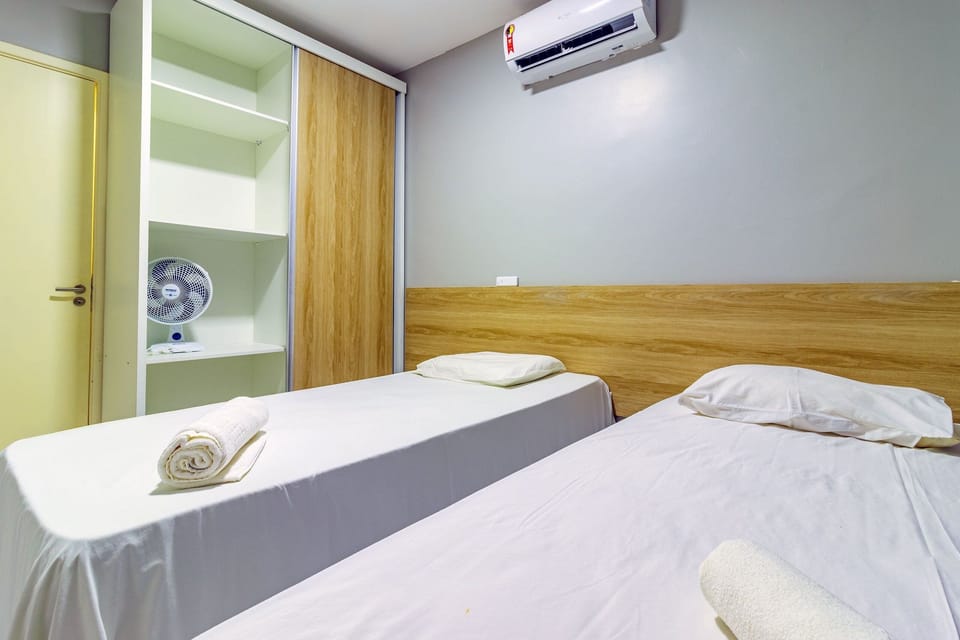 2 bedrooms