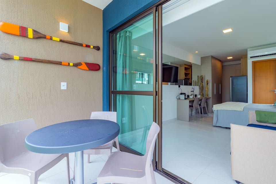Basic Apartment | Dining