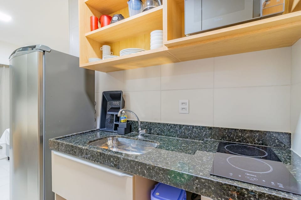 Basic Apartment | Private kitchen | Cookware/dishes/utensils