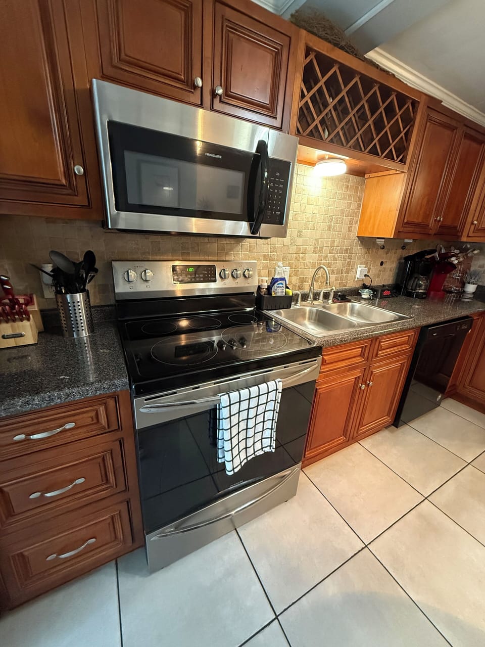 Nice kitchen!