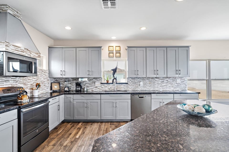House (5 Bedrooms) | Property amenity